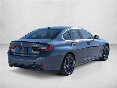 Used 2025 BMW 330i Sedan w/ Convenience Package RWD image 5