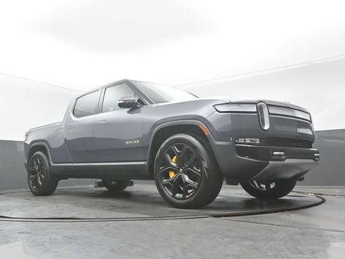 Used 2024 Rivian R1T Adventure AWD/4WD image 29