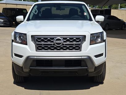 Certified 2024 Nissan Frontier SV