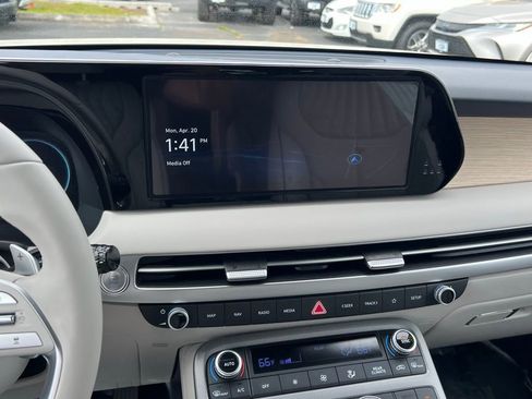 Used 2025 Hyundai Palisade Limited AWD/4WD image 20