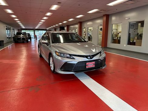 Used 2023 Toyota Camry LE FWD image 2