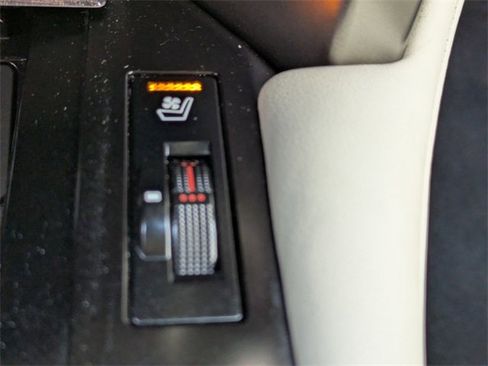 Used 2020 Lexus GX 460 Luxury image 26