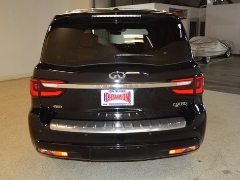 Used 2021 INFINITI QX80 Sensory w/ All-Season Package AWD/4WD image 4