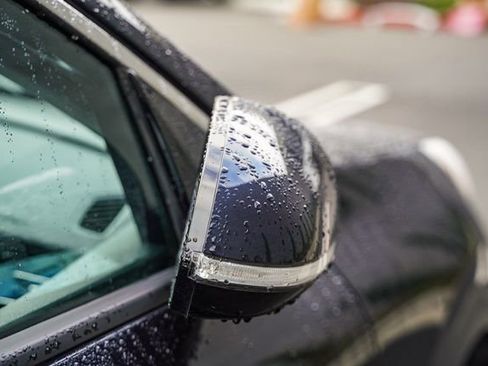 Used 2022 Kia Niro EX Premium image 10