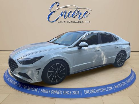 Used 2021 Hyundai Sonata Limited FWD image 1