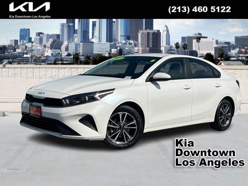 Certified 2023 Kia Forte LXS image 1