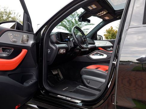 Used 2025 Mercedes-Benz GLE 53 AMG 4MATIC image 27