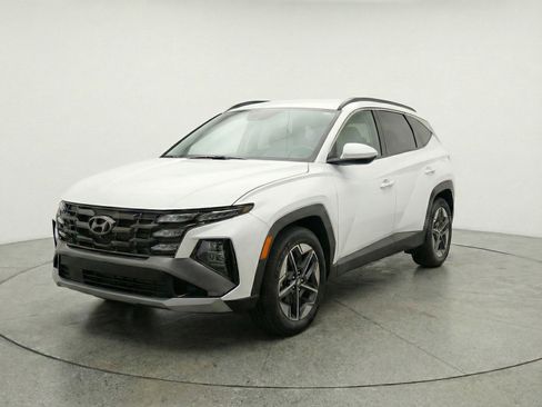 Used 2025 Hyundai Tucson SEL image 3