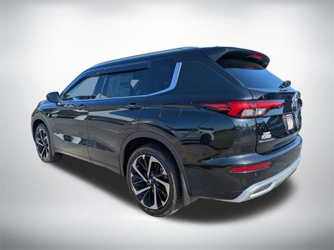 New 2025 Mitsubishi Outlander SEL image 5
