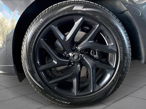 Used 2024 Land Rover Range Rover Sport Dynamic SE image 11