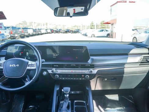 Used 2024 Kia Telluride LX image 13