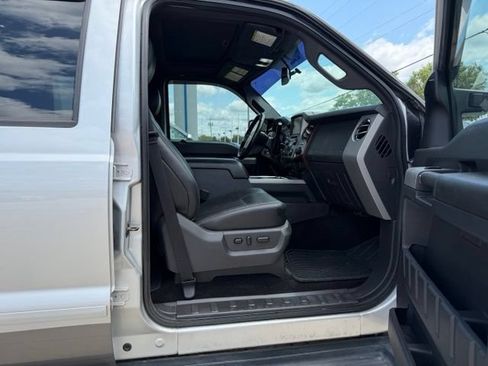 Used 2014 Ford F250 Lariat w/ FX4 Off-Road Package AWD/4WD image 9