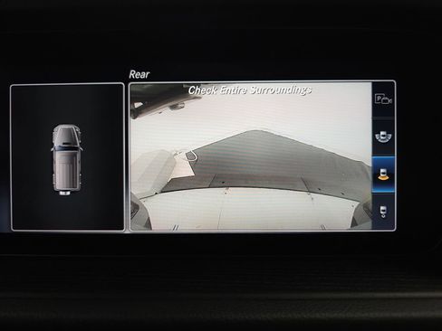 Certified 2022 Mercedes-Benz G 550 w/ Exclusive Interior Package image 18