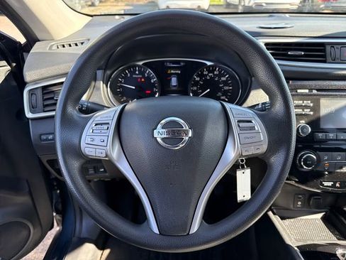 Used 2016 Nissan Rogue S w/ Appearance Package image 5