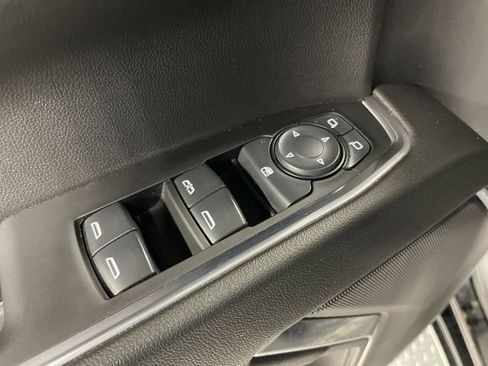 Certified 2025 Chevrolet Silverado 1500 LT AWD/4WD image 15