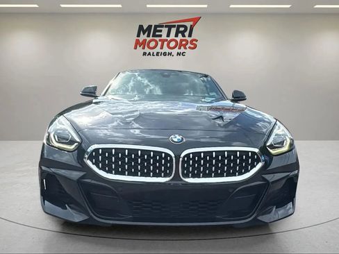 Used 2022 BMW Z4 sDrive30i w/ M Sport Package image 8