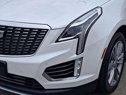 Used 2025 Cadillac XT5 Premium Luxury w/ LPO, Floor Liner Package AWD/4WD image 9