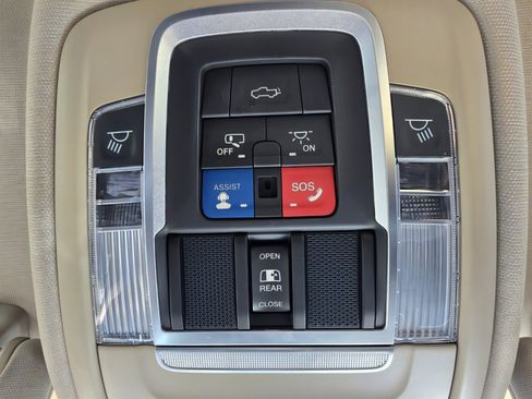 Used 2021 RAM 3500 Limited image 39