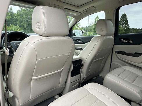 Used 2023 GMC Acadia Denali w/ Denali Ultimate Package AWD/4WD image 26