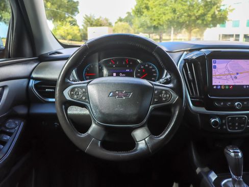 Used 2020 Chevrolet Traverse RS w/ LPO, Floor Liner Package FWD image 31