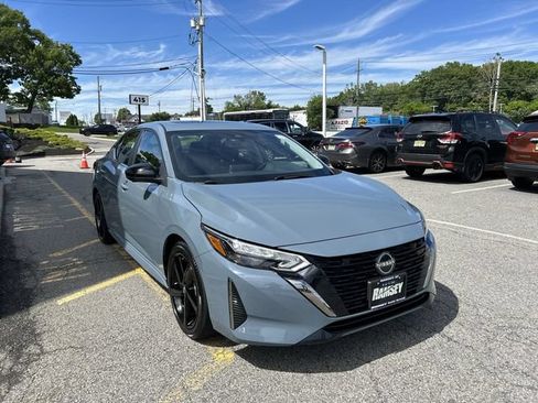 Certified 2024 Nissan Sentra SR w/ SR Premium Package FWD image 2