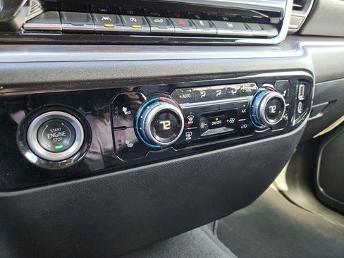 Used 2024 GMC Sierra 1500 SLT image 26