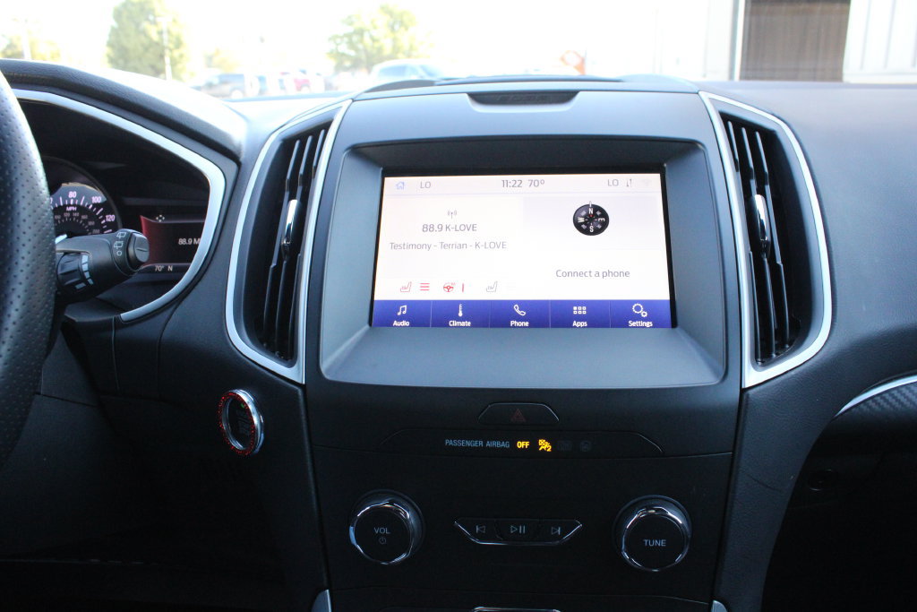 Used 2020 Ford Edge ST-Line w/ Cold Weather Package FWD image 14