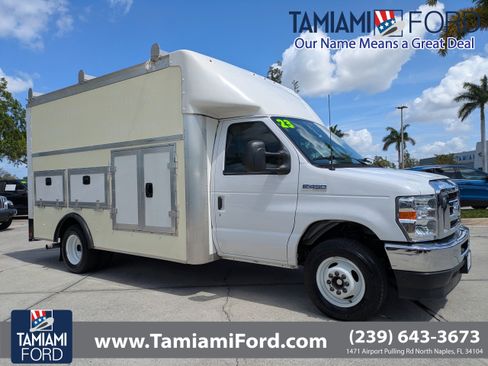 Certified 2023 Ford E-450 and Econoline 450 Super Duty w/ Power Windows & Locks Group RWD image 1