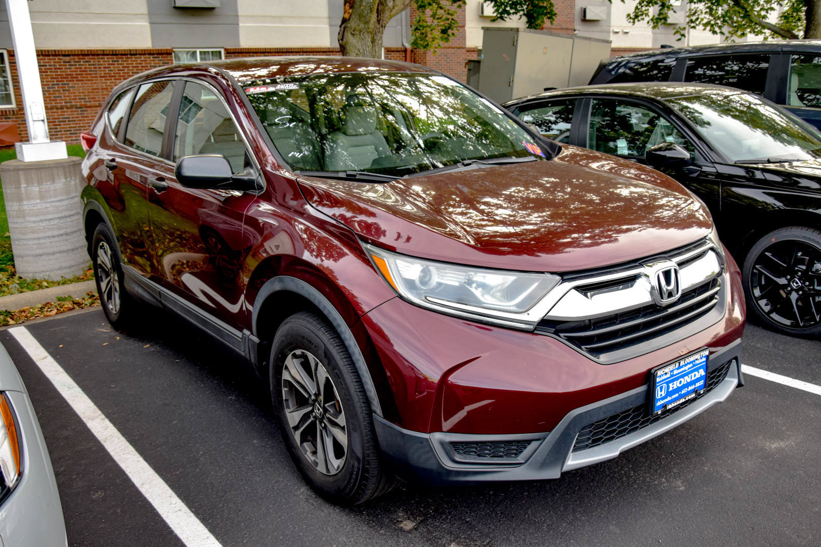 Used 2018 Honda CR-V LX image 4