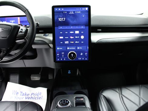Used 2021 Ford Mustang Mach-E Select image 18