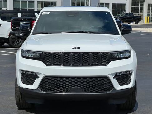 New 2025 Jeep Grand Cherokee Limited w/ Black Appearance Package AWD/4WD image 45