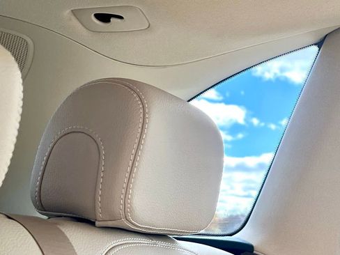 Certified 2022 Mercedes-Benz GLC 300 4MATIC image 14