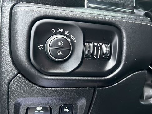 Used 2023 RAM 1500 Limited w/ Body Color Bumper Group image 22