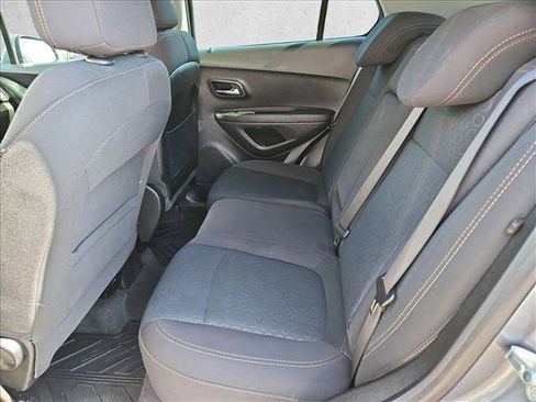 Used 2020 Chevrolet Trax LS FWD image 24