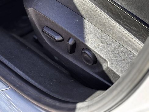 Used 2012 Buick Regal Premium image 6