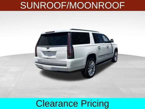 Used 2018 Cadillac Escalade ESV Luxury AWD/4WD image 7