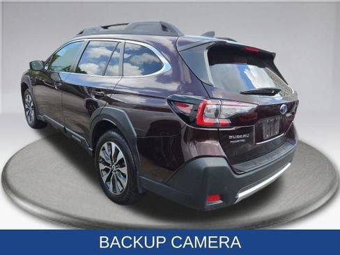 Used 2025 Subaru Outback Limited AWD/4WD image 12