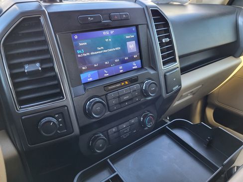 Used 2019 Ford F150 XLT image 11