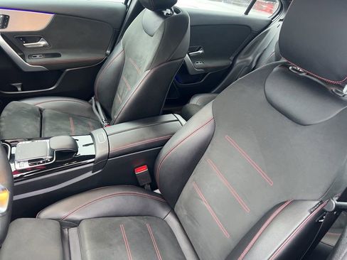 Used 2019 Mercedes-Benz A 220 4MATIC image 5
