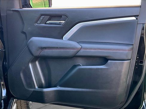 Used 2023 Chevrolet Colorado Z71 w/ Z71 Convenience Package 2 AWD/4WD image 23