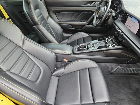 Certified 2023 Porsche 911 Carrera 4 GTS image 15