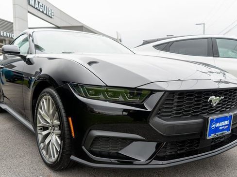 New 2026 Ford Mustang Premium image 4