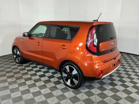 Used 2019 Kia Soul + FWD image 10