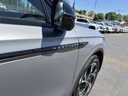 Used 2024 Lincoln Nautilus Premier w/ Equipment Group 102A AWD/4WD image 42