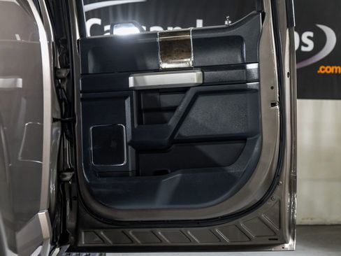 Used 2022 Ford F250 Lariat w/ Tremor Off-Road Package image 37