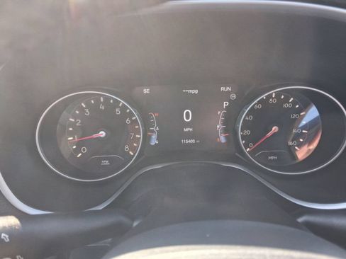 Used 2019 Jeep Compass Latitude AWD/4WD image 6