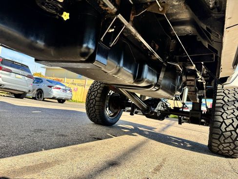 Used 2014 Ford F250 Platinum w/ FX4 Off-Road Package image 39