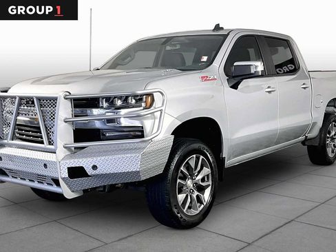 Used 2022 Chevrolet Silverado 1500 LT w/ Z71 Off-Road Package AWD/4WD image 1