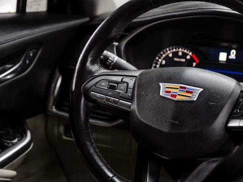 Used 2021 Cadillac XT4 Premium Luxury FWD image 22