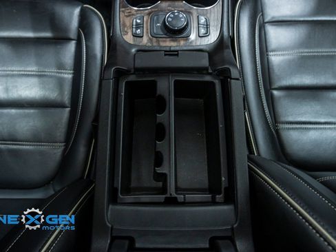 Used 2021 GMC Acadia Denali w/ Denali Ultimate Package image 28